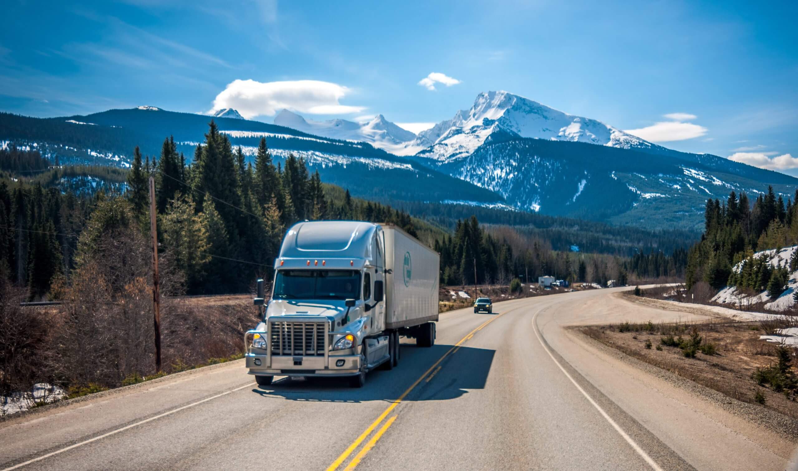 5 Reasons to Hire Temporary Truck Drivers for Your Company